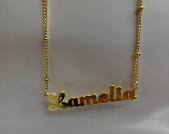 Collier de nom personnalisé en or, collier de nom délicat pour femme fille, collier de nom personnalisé, colliers de plaque signalétique de chaîne de perles initiales de lettre