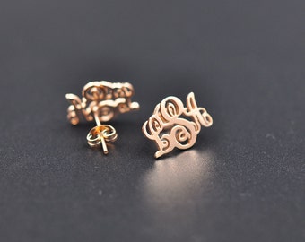 Brinco de monograma de videira em ouro rosa, brinco de pino personalizado, brincos com 3 iniciais, joias femininas personalizadas, presente com nome, presente de Natal feito à mão