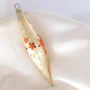 Vintage White Frosted Torpedo Icicle Ornament with Gold Snowflakes Austria Christmas Ornament 1 image 4