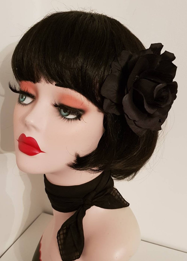 Black pin up rose hair clip