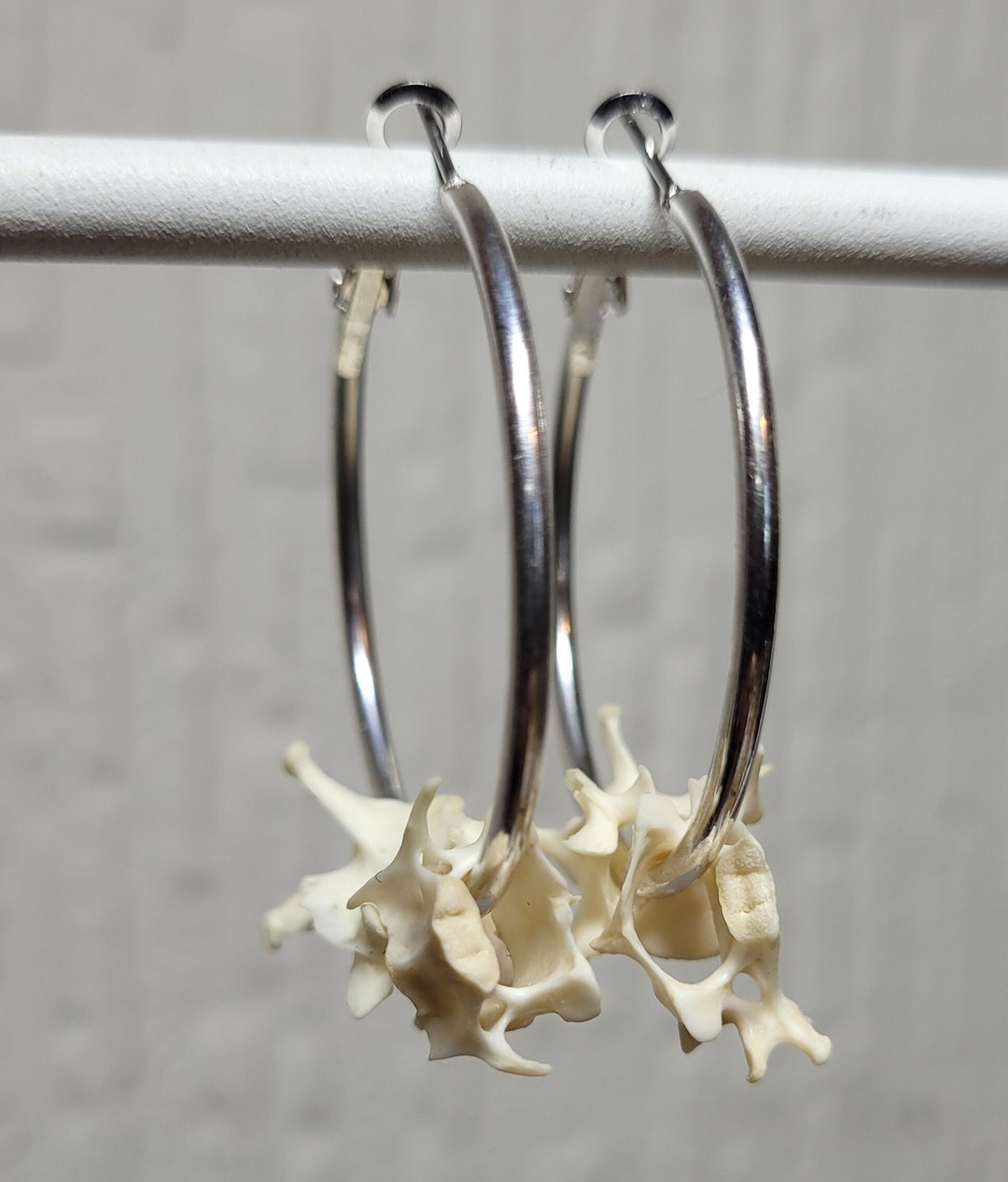 Small Rabbit Vertebrae Silver Hoops A3 - Etsy
