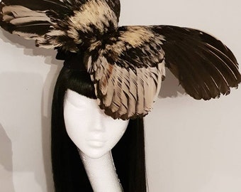 Big rooster wings fascinator