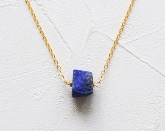 Tiny lapis lazuli necklace, Raw crystal necklace, natural crystal necklace, gemstone necklace, raw quartz necklace, natural stone necklace