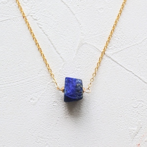 Tiny lapis lazuli necklace, Raw crystal necklace, natural crystal necklace, gemstone necklace, raw quartz necklace, natural stone necklace