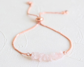 Pulsera de cuarzo rosa, pulsera de piedras preciosas, pulsera de cristal crudo, pulsera deslizante, pulsera minimalista, pulsera delicada, pulsera ajustable