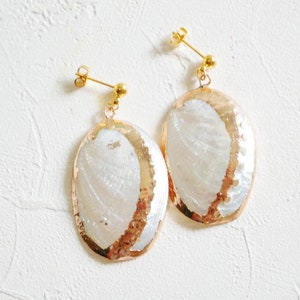 Shell dangle earrings, Sea shell earrings, beach earrings, boho earrings, natural shell earrings, shell earrings gold plated, beach jewelry