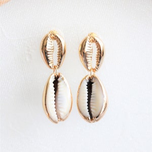Shell dangle earrings, Sea shell earrings, beach earrings, boho earrings, natural shell earrings, shell earrings gold plated, beach jewelry