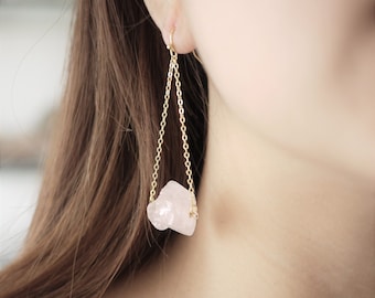 Rose quartz earrings, raw crystal earrings, gemstone earrings, raw quartz earrings, gemstone earrings, crystal dangle earrings women