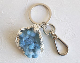 Agate keychain, druzy crystal keychain, gemstone keychain, boho keychain, natural stone keychain, raw crystal, crystal gift, crystal healing
