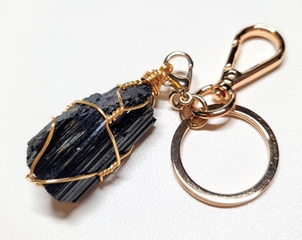 Black tourmaline keychain, crystal keychain, gemstone keychain, men keychain, natural stone keychain, raw crystal, crystal healing