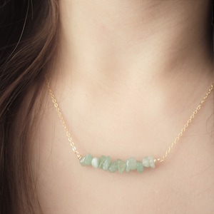 Green aventurine necklace, Raw crystal necklace, natural crystal necklace, gemstone necklace, raw quartz necklace, natural stone choker