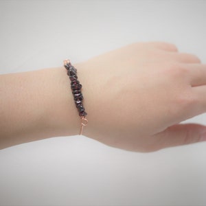 Raw garnet bracelet, Raw crystal bracelet, bridesmaid gift, quartz bracelet, gold garnet bracelet, adjustable bracelet, January birthstone image 5