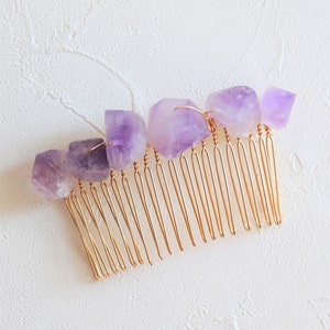 Amethyst hair comb, crystal hair comb, gemstone hair accessory, raw crystal hair accessory, wedding hair comb, bridal hair gold silver
