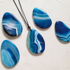 Blue agate Necklace, crystal necklace, natural crystal necklace, gemstone necklace, blue agate jewelry, natural stone necklace