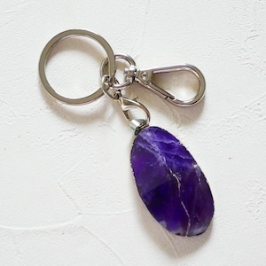 Chaveiro de ametista, chaveiro de cristal drusa, chaveiro de pedra preciosa, chaveiro boho, chaveiro de pedra natural, cristal bruto, presente de cristal, ametista bruta