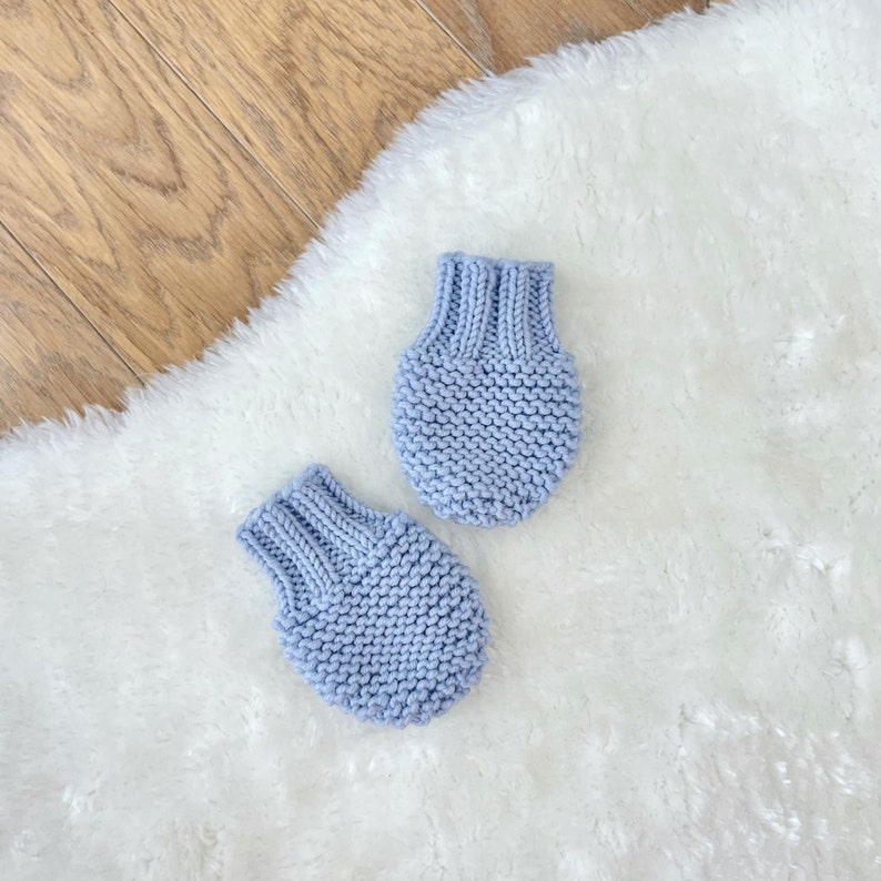 MODÈLE DE TRICOT Mitaines pour bébé x Anglais x Deutsch x Modèle de mitaines facile x Modèles de tricot pour bébés image 3