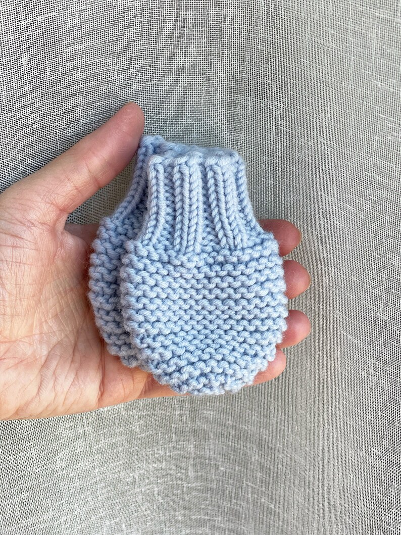 MODÈLE DE TRICOT Mitaines pour bébé x Anglais x Deutsch x Modèle de mitaines facile x Modèles de tricot pour bébés image 2