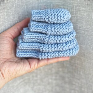 MODÈLE DE TRICOT Mitaines pour bébé x Anglais x Deutsch x Modèle de mitaines facile x Modèles de tricot pour bébés image 4