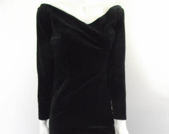 Vintage dress 80s Black velvet evening dress off shoulder neckline size small medium