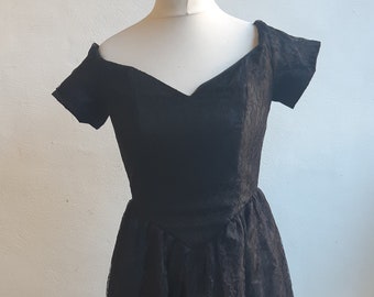 Vintage dress 80s Black floral lace evening dress boned bodice size small medium