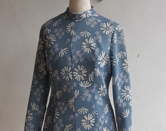 Vintage 60s dress gogo dress blue grey white floral mini dress long sleeves  size small