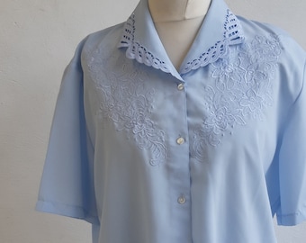 Vintage 1980's Short Sleeved Baby Blue Shirt Blouse with Floral Embroidery by Wingkeys size Extra Large XL