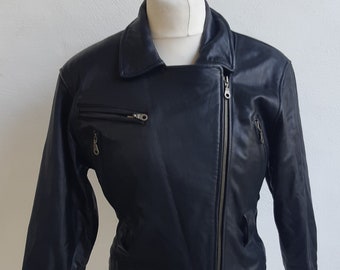 Vintage 1980's French Genuine Leather Biker Jacket tamaño pequeño mediano