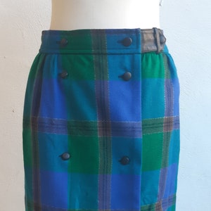jupe vintage en tartan à carreaux par Deretta vert marine bleu marine pure laine neuve droite Jupe avec garniture en cuir véritable Taille petite