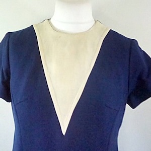 Vintage dress 60s navy blue Mod Scooter with cream v detail heavy wool dress size large