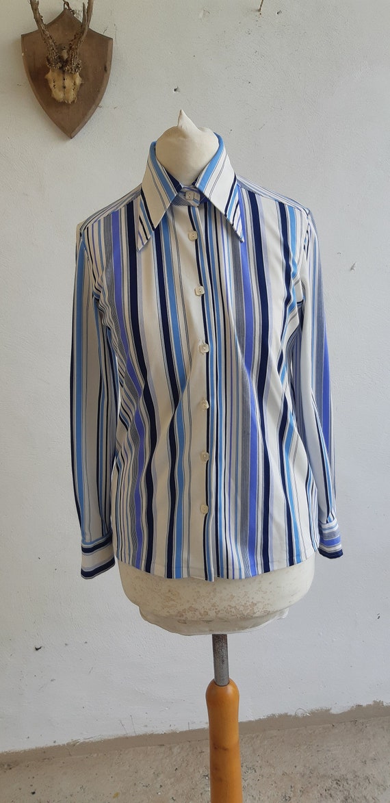 Vintage 70s dagger collar blouse shirt blue and wh