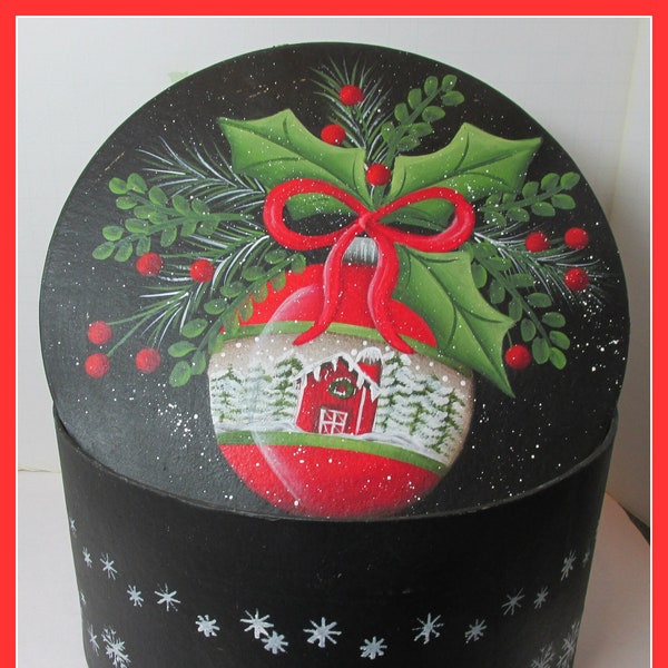 Round paper Mache' Ornament Box