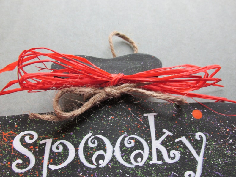 SPOOKY pumpkin sign board with raffia bow. image 3