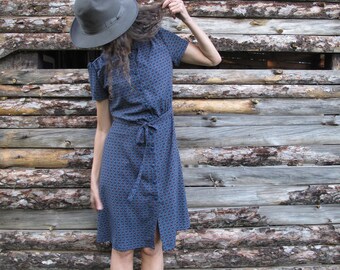 One Dress A Day Par Lessuffragettes Sur Etsy