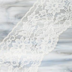Vintage Flower Patten White Lace Edge Trim 1 Yard 50605006