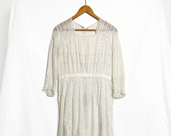 Antique 1900s Edwardian Tea Gown | 1910s White Lace + Cotton Voile Lawn Dress