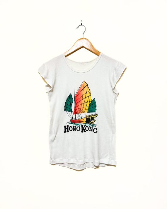 70s Hong Kong Souvenir Tee - vintage fitted white tshirt vacation 1970s slim fit retro graphic t-shirt