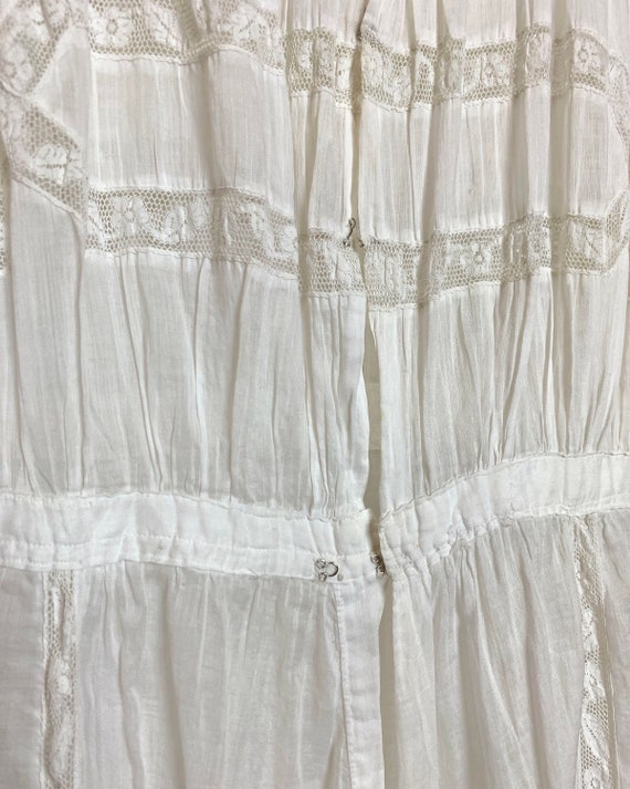 Antique 1900s Edwardian Tea Gown | 1910s White La… - image 7