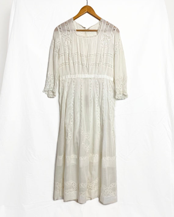 Antique 1900s Edwardian Tea Gown | 1910s White La… - image 1