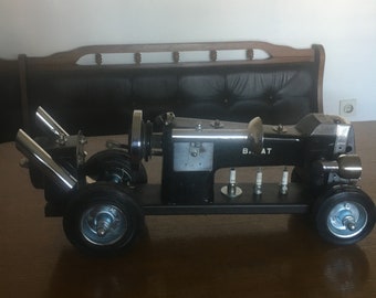Sewing Machine Hot Rod Car Man Cave Decor Scrap Metal Art Metal Sculpture Vintage Sewing Machine Hand Crank Rare Old Small Sewing Machine