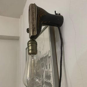 Antique Sewing Machine  Lamp Vintage  Sewing Machine Lighting Steampunk light industrial lighting Metal Art Unique wall mount lamp Edison