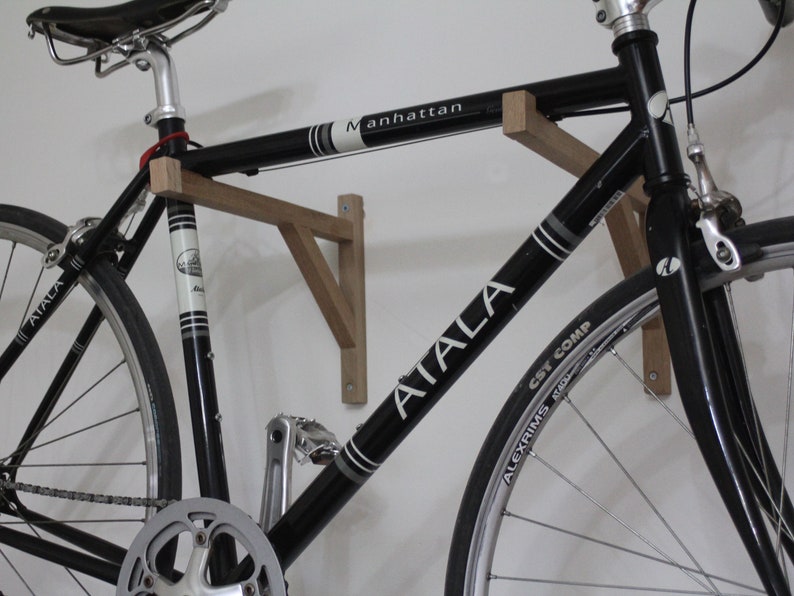 Houten Fietsrekmuur