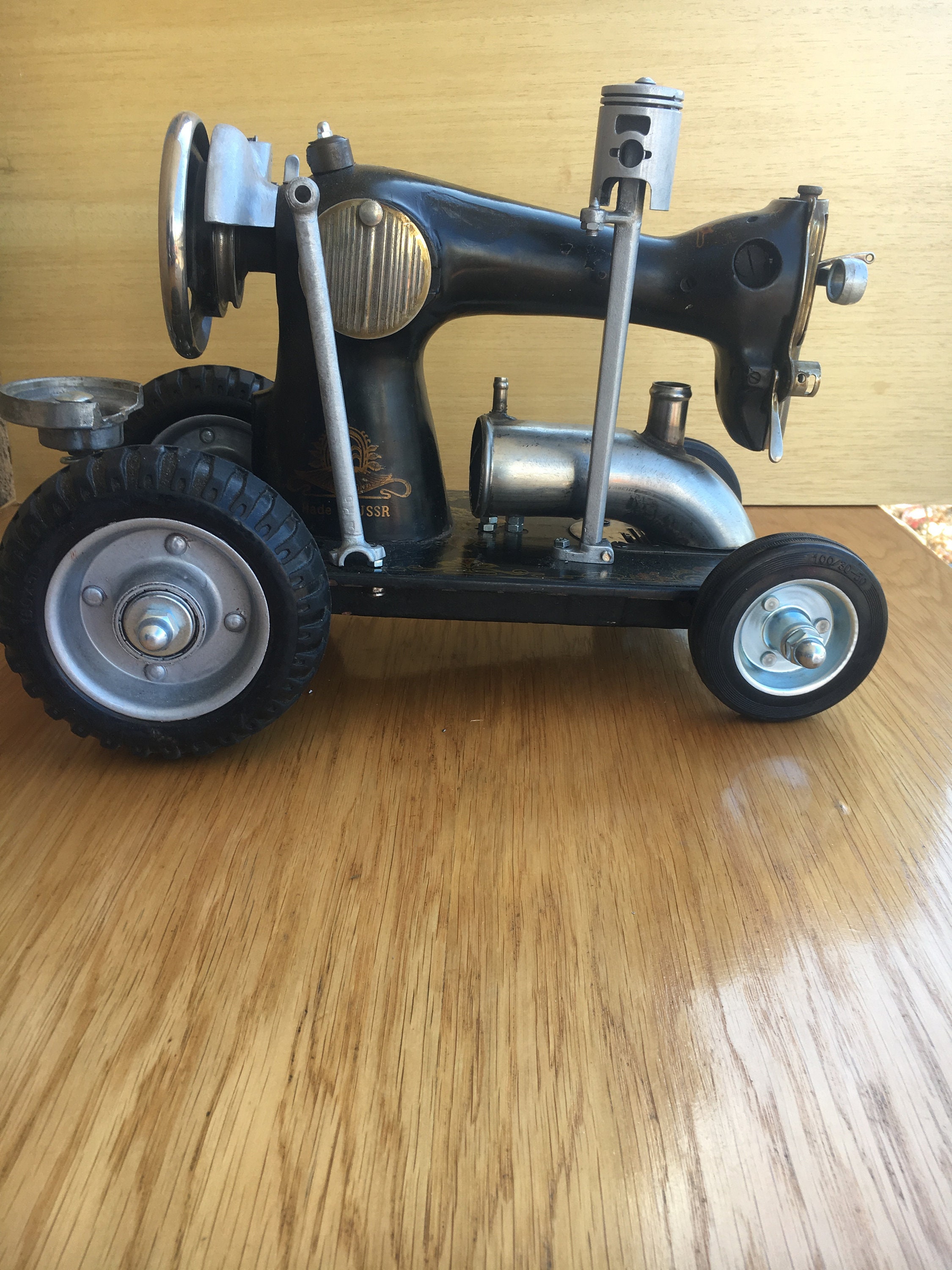 Sewing Machine Tractor  Man Cave Decor Scrap Metal Art Metal Sculpture Vintage Sewing Machine Hand Crank  Old Small Sewing Machine