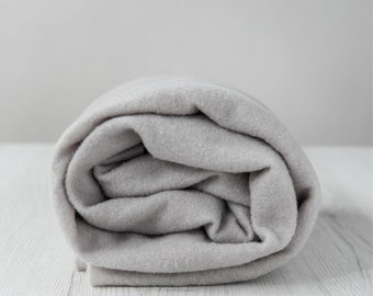 Prefelt, Merino wool, Extra fine, 19 microns, Cloud, 150 cm x 50 cm (59 x 19.5 inches)