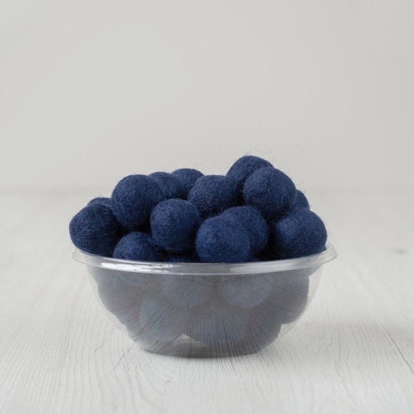 Pompons en feutre de laine de 2 cm, 10 boules, pompons, touareg, pour la fabrication de guirlandes et l'artisanat