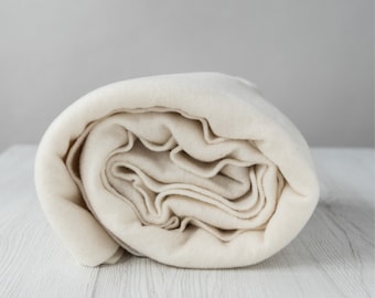 Prefelt, Merino wool, Extra fine, 19 microns, Natural, 150 cm x 50 cm (59 x 19.5 inches)