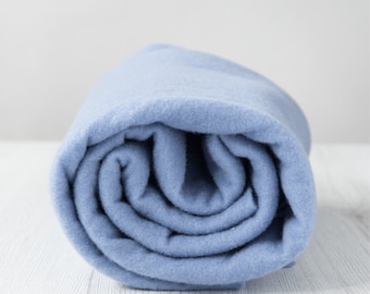 Prefelt, Merino wool, Extra fine, 19 microns, Hydrangea, 150 cm x 50 cm (59 x 19.5 inches)