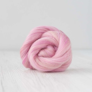 Merino wool roving, Extra Fine, 19 micron, Mademoiselle