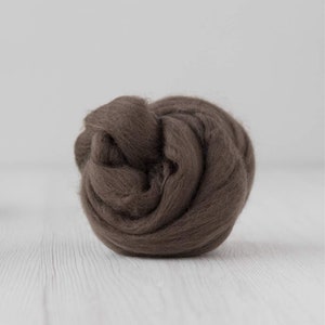 Merino wool roving, Extra Fine, 19 micron, Beaver