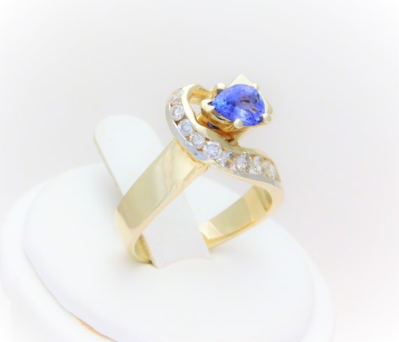 Vintage 2.05 Carat Pear-Cut Tanzanite and Diamond… - image 2