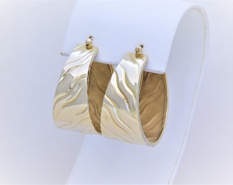 Vintage 14k Gold Wavy Hoop Earrings